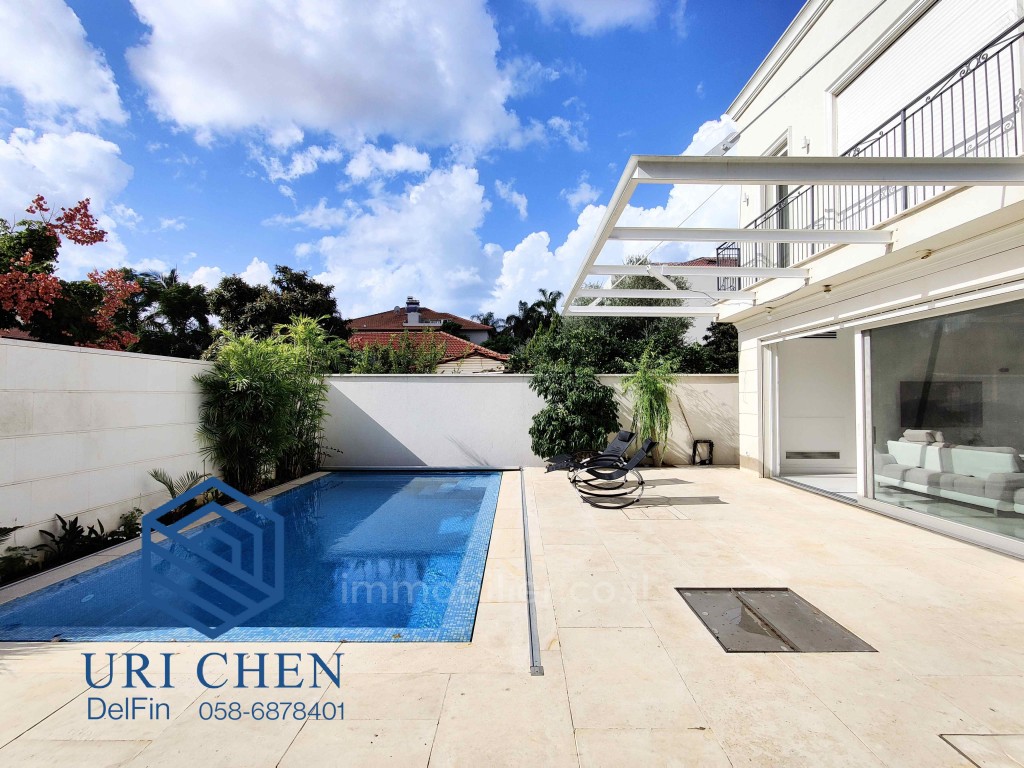 Casarão 8 cômodos Raanana 2005 514-IBL-8