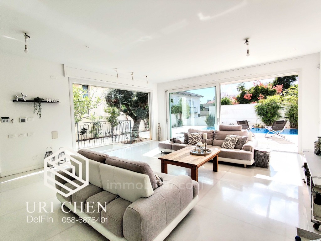 Casarão 8 cômodos Raanana 2005 514-IBL-8