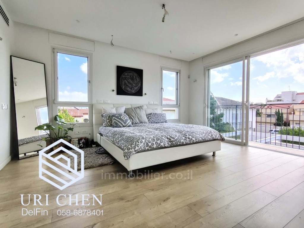 Casarão 8 cômodos Raanana 2005 514-IBL-8