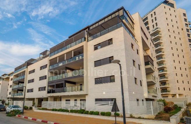 Apartamento garden 5 cômodos Nahariya Nahariya 523-IBL-38