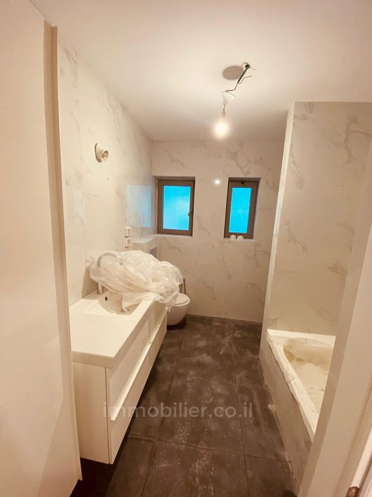 Apartamento 6 cômodos Jerusalém Beit Vagan 524-IBL-12