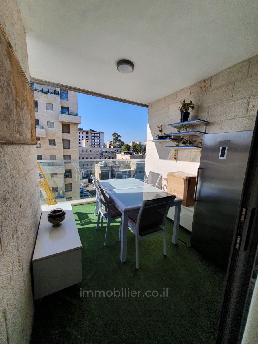Apartamento 3 cômodos Jerusalém Centro da cidade 524-IBL-17