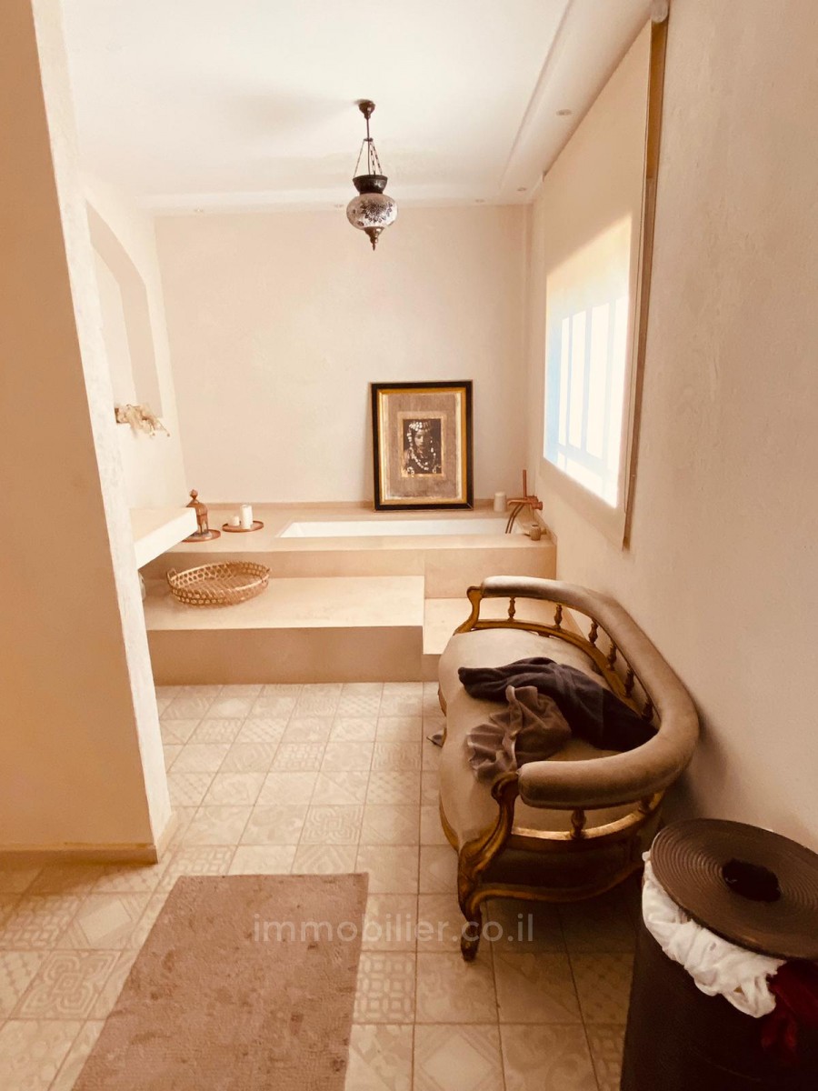 Casa de campo 6.5 cômodos Jerusalém Katamon hayeshana 524-IBL-1