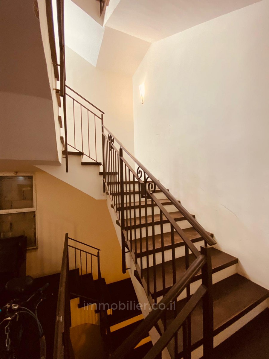 Casa de campo 6.5 cômodos Jerusalém Katamon hayeshana 524-IBL-1