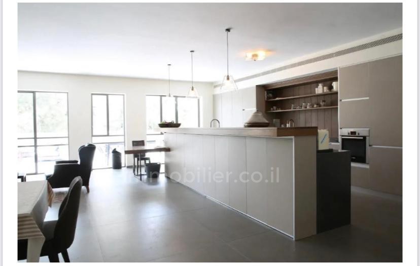 Casa de campo 6.5 cômodos Jerusalém Katamon hayeshana 524-IBL-1