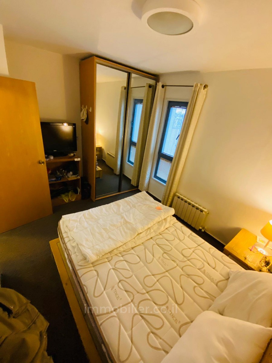 Apartamento 2 cômodos Jerusalém Centro da cidade 524-IBL-23