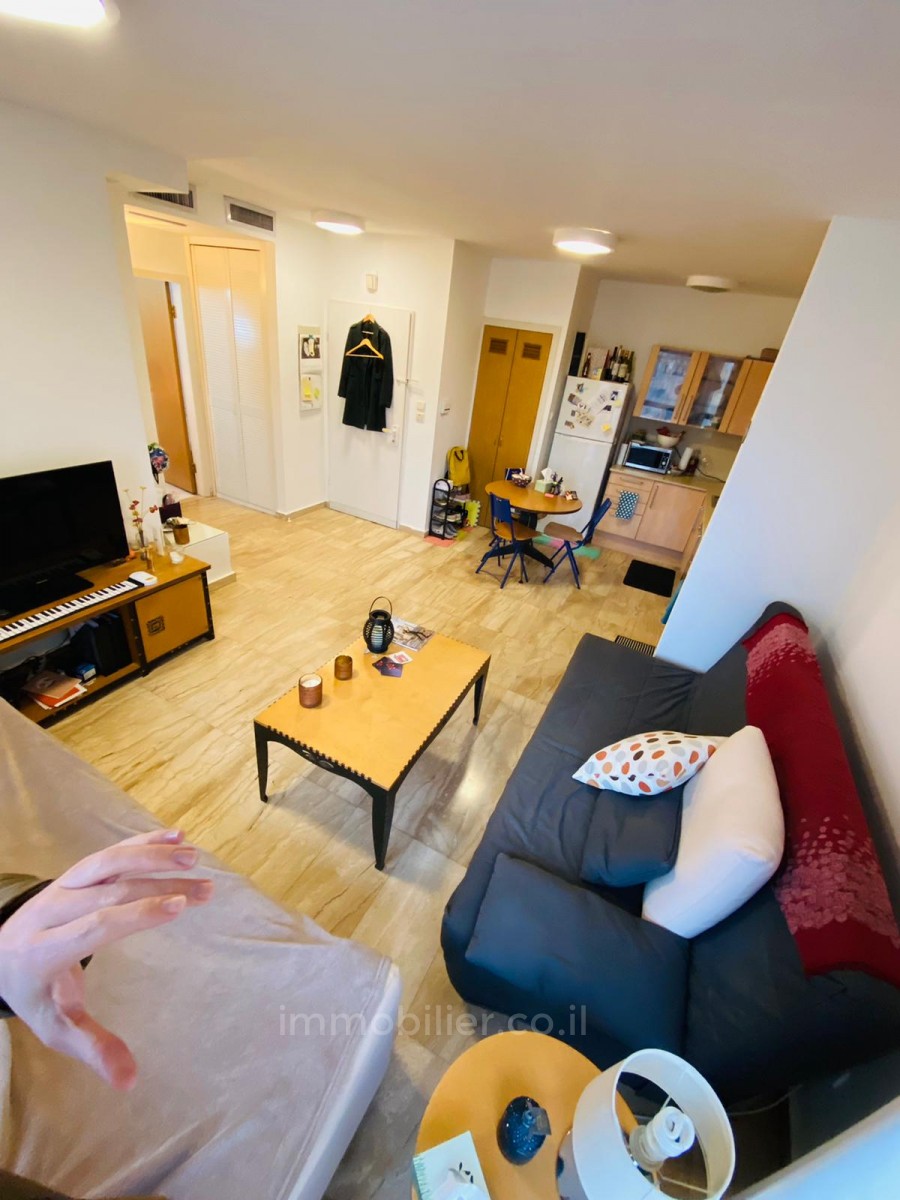 Apartamento 2 cômodos Jerusalém Centro da cidade 524-IBL-23