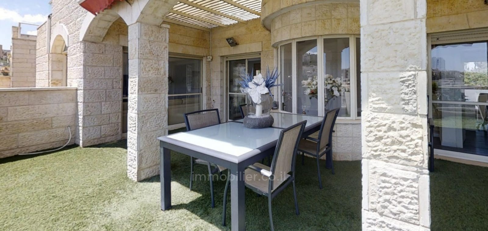 Cobertura 5 cômodos Jerusalém Bet Hakerem 524-IBL-24