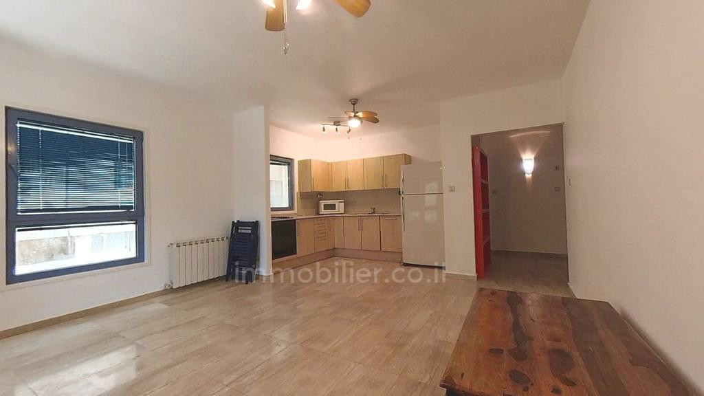 Apartamento 2 cômodos Jerusalém Centro da cidade 524-IBL-33