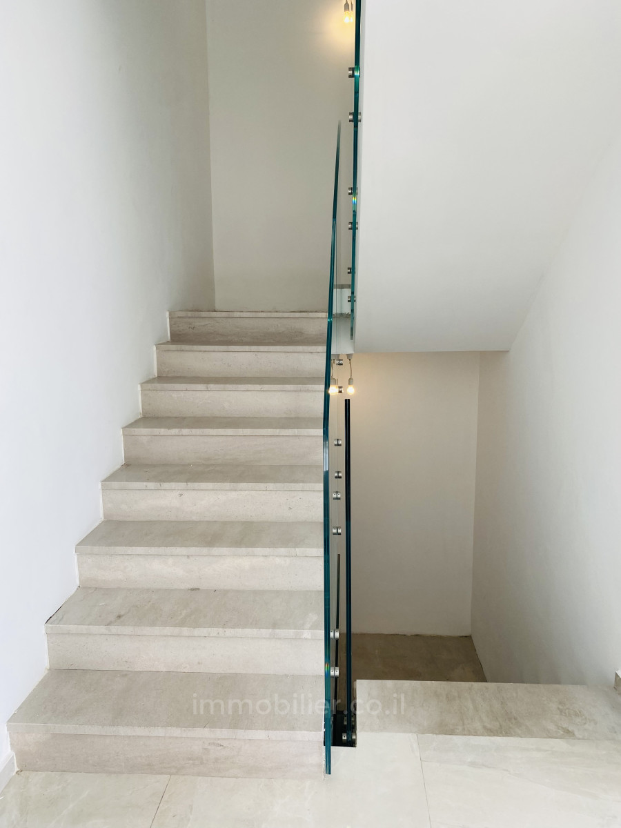 Casa de campo 7 cômodos Jerusalém Beit Vagan 524-IBL-40