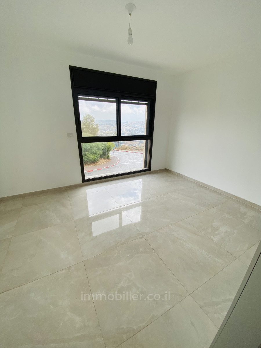 Casa de campo 7 cômodos Jerusalém Beit Vagan 524-IBL-40