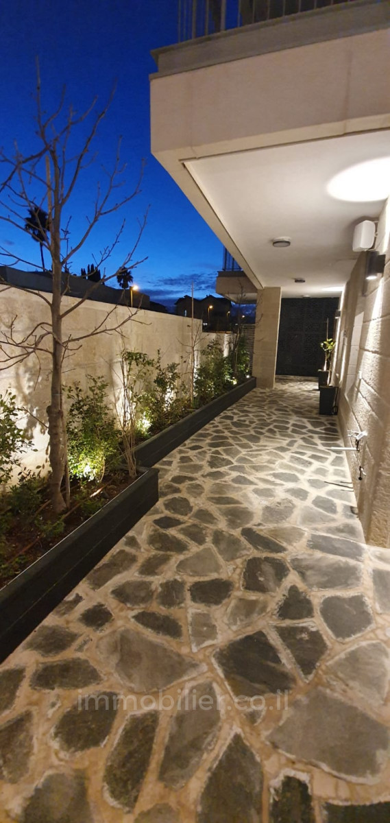 Apartamento garden 5 cômodos Jerusalém Beit Vagan 524-IBL-41