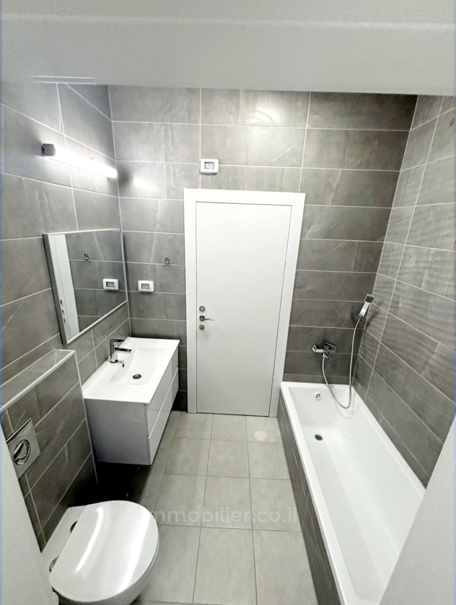 Apartamento 5 cômodos Bat yam Bat yam 525-IBL-17