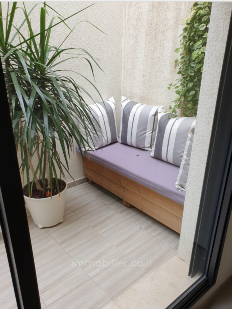 Apartamento 3 cômodos Tel Aviv Florentine 525-IBL-21