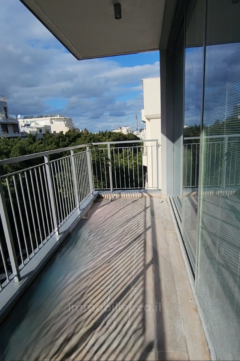 Apartamento 3 cômodos Tel Aviv Bazel 525-IBL-4