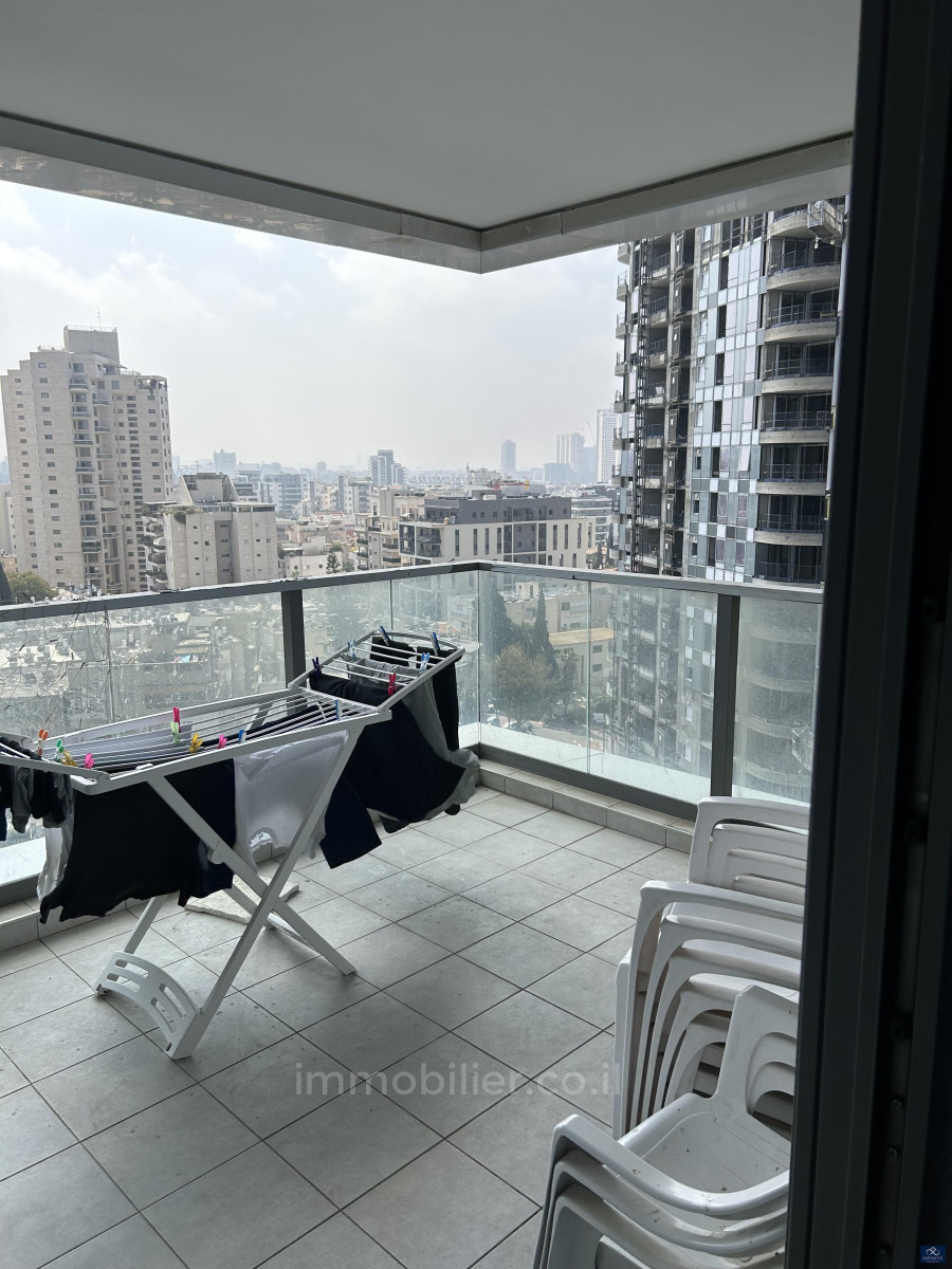 Apartamento 4 cômodos Ramat Gan Rue Jabotinski 527-IBL-112