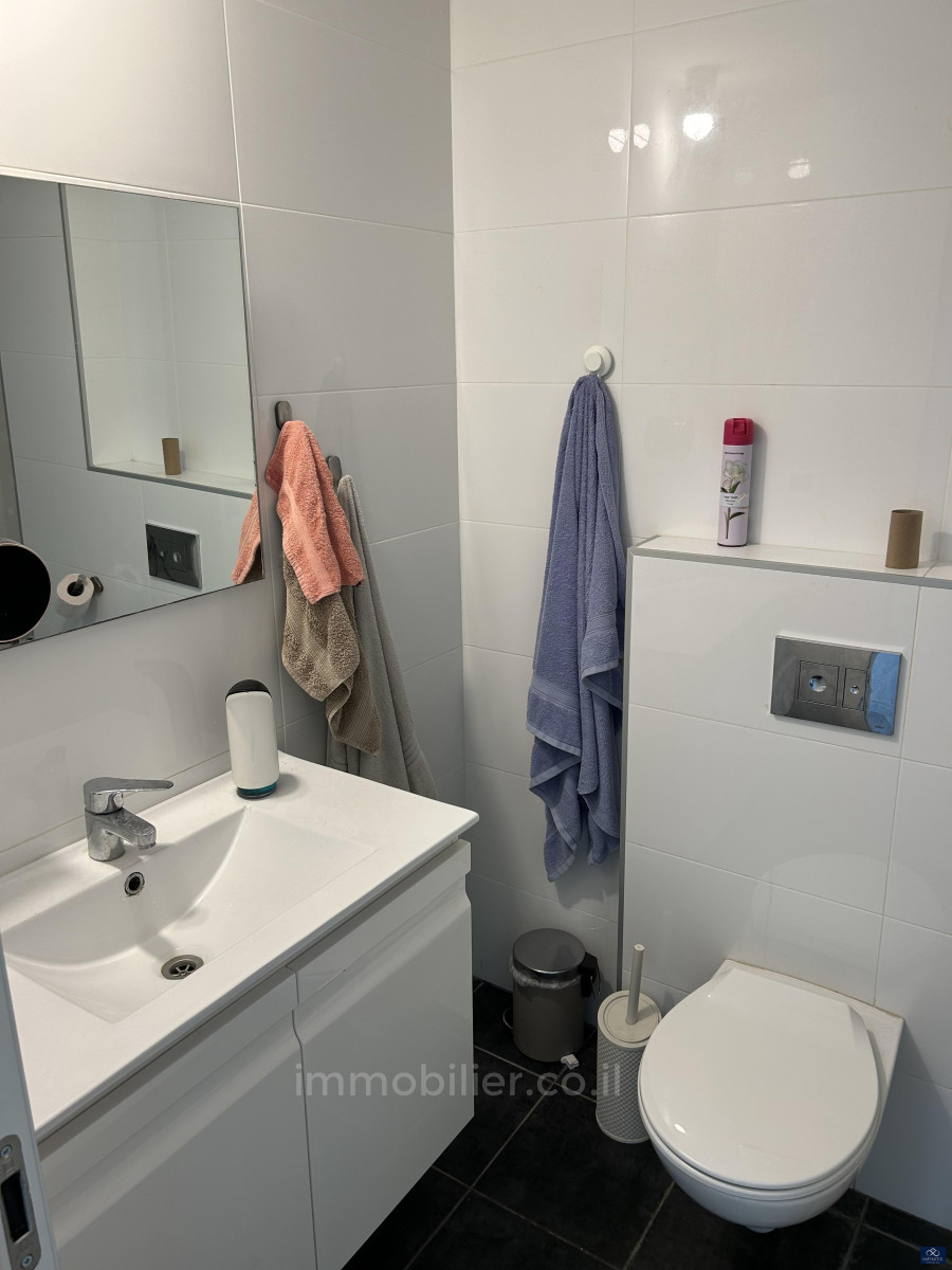 Apartamento 4 cômodos Ramat Gan Rue Jabotinski 527-IBL-112