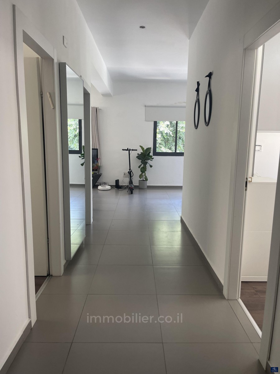 Apartamento 3 cômodos Tel Aviv Dizengof 527-IBL-11