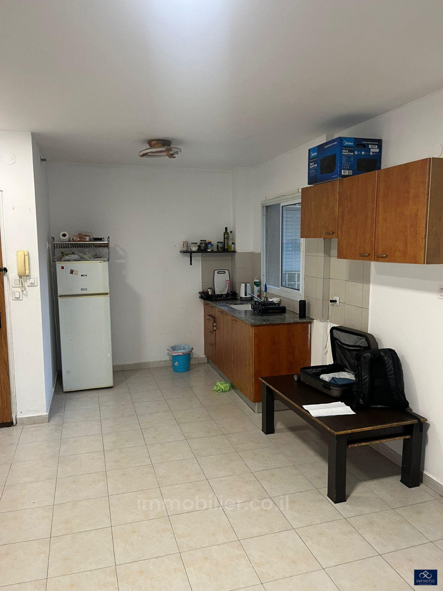 Apartamento 3 cômodos Ascalão City 527-IBL-137