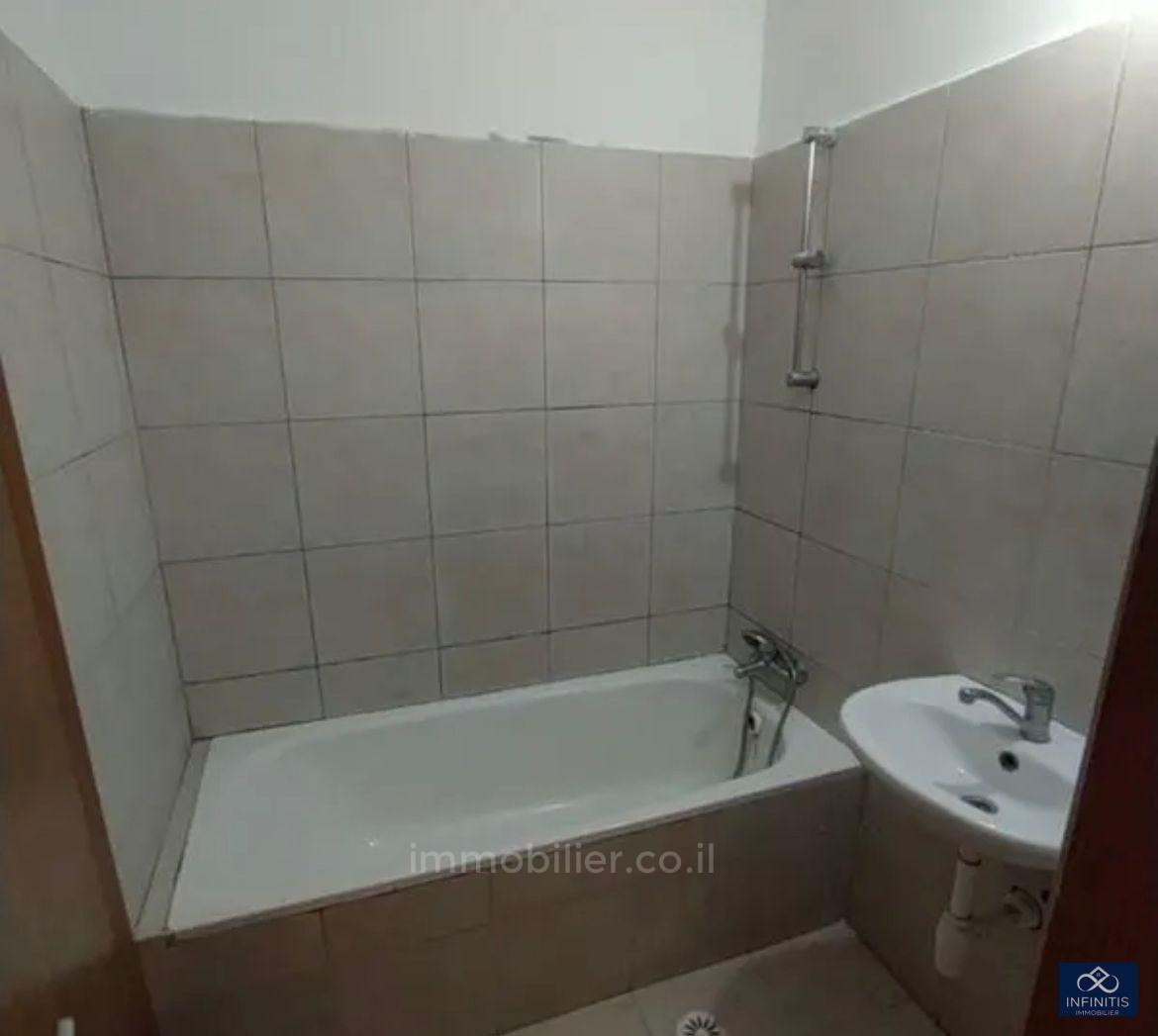 Apartamento 3 cômodos Ascalão City 527-IBL-137