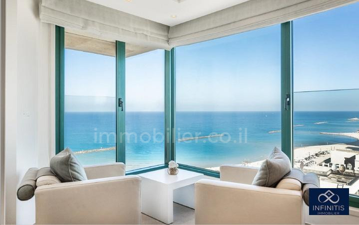 Apartamento 3 cômodos Tel Aviv Primeira linha de mar 527-IBL-140
