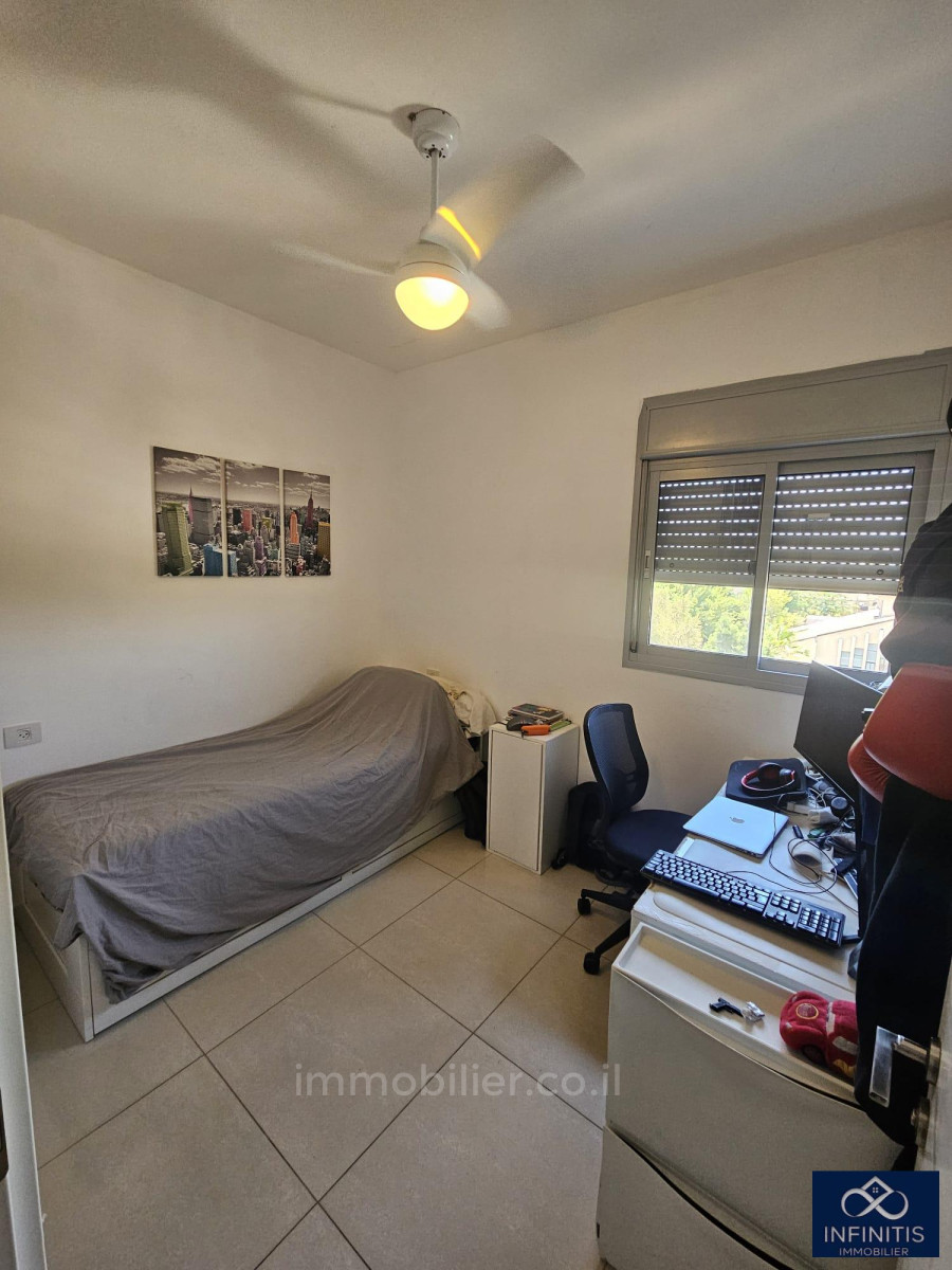 Apartamento 4 cômodos Ashdod He 527-IBL-157