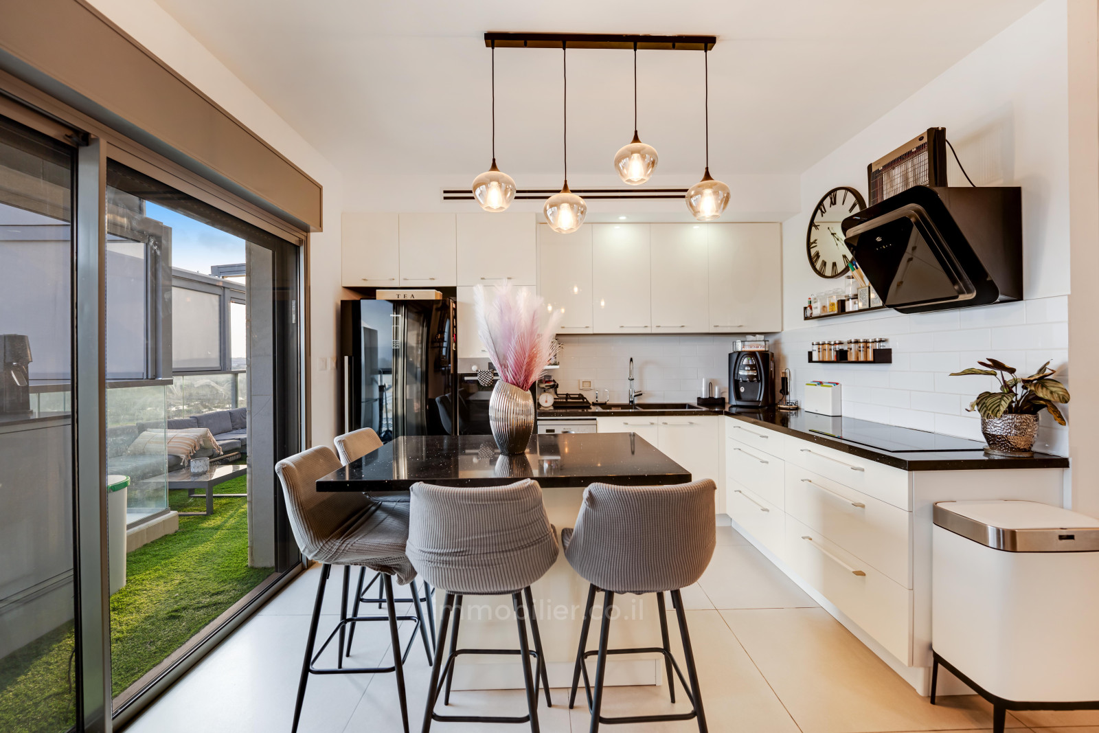 Cobertura 5 cômodos Ascalão Agamim 527-IBL-169