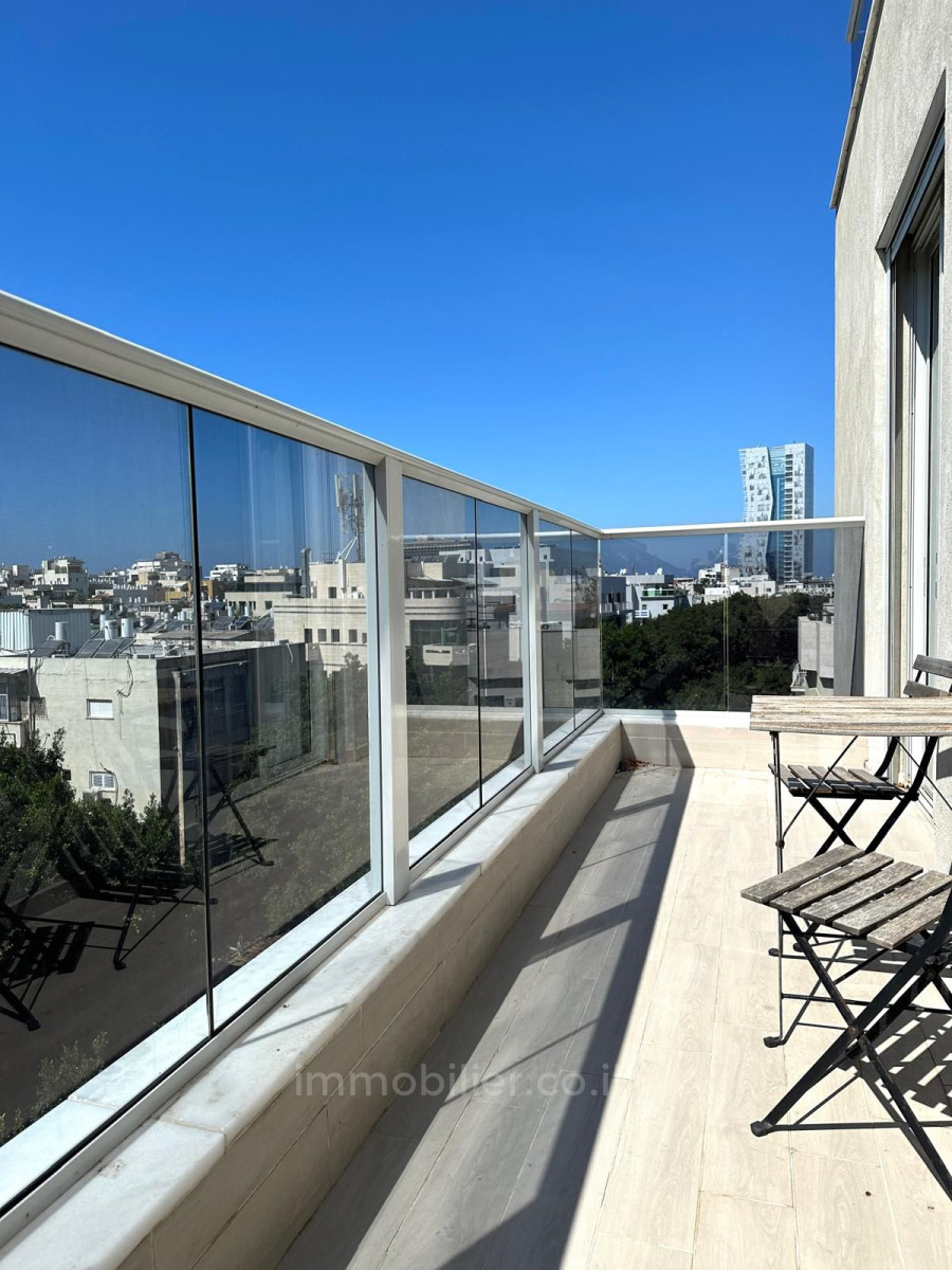 Apartamento 3 cômodos Tel Aviv Dizengof 527-IBL-171