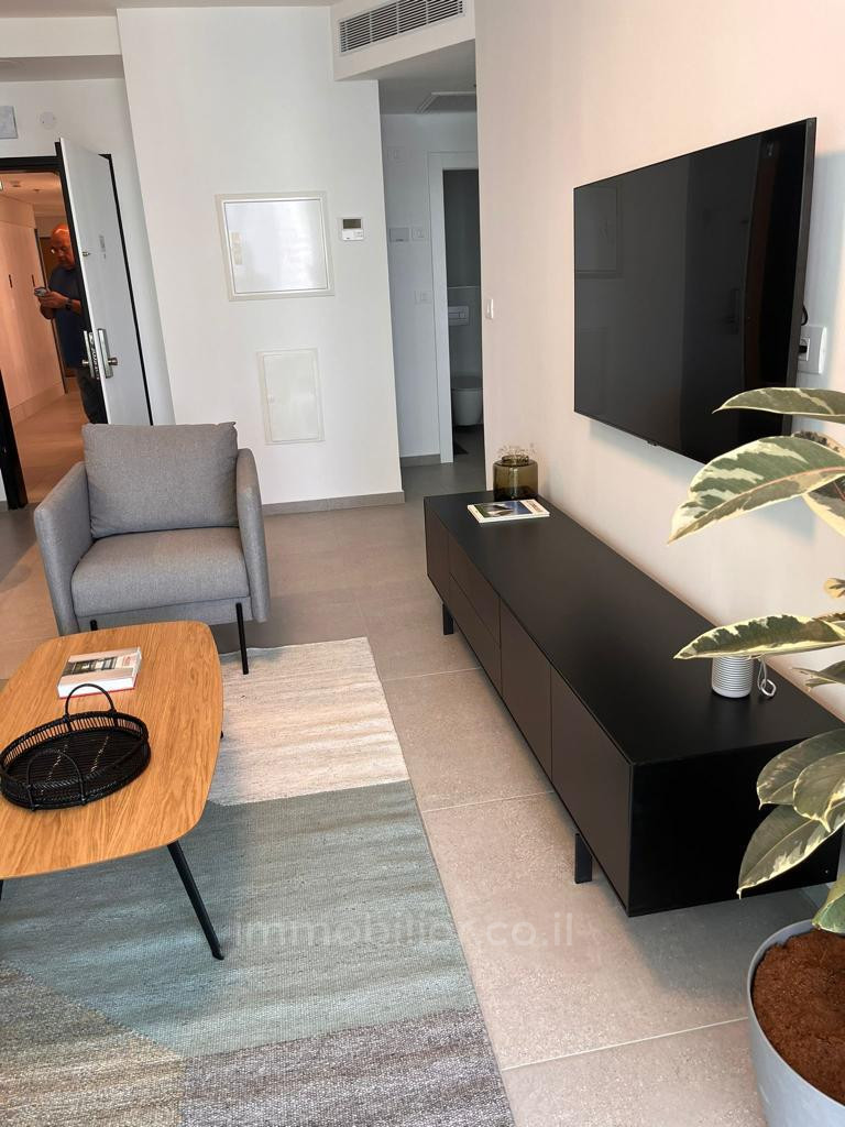 Apartamento 3 cômodos Tel Aviv Montifiory 527-IBL-185