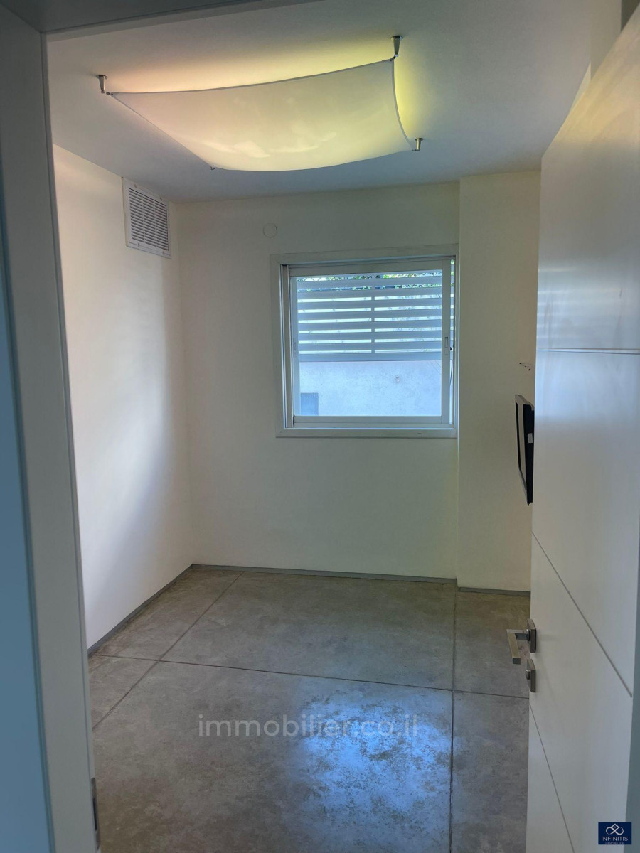 Duplex-Cobertura 4 cômodos Tel Aviv Lev Tel-Aviv 527-IBL-42