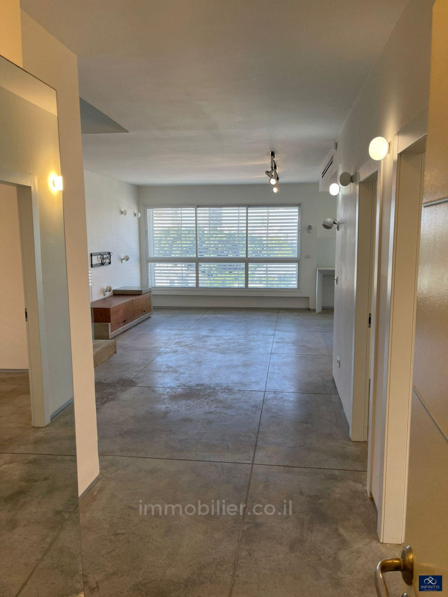 Duplex-Cobertura 4 cômodos Tel Aviv Lev Tel-Aviv 527-IBL-42