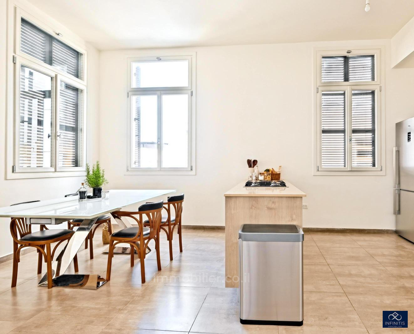 Apartamento 3 cômodos Tel Aviv Lev Tel-Aviv 527-IBL-52