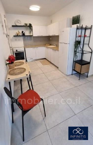 Apartamento 3 cômodos Tel Aviv Neve Shaanan 527-IBL-57
