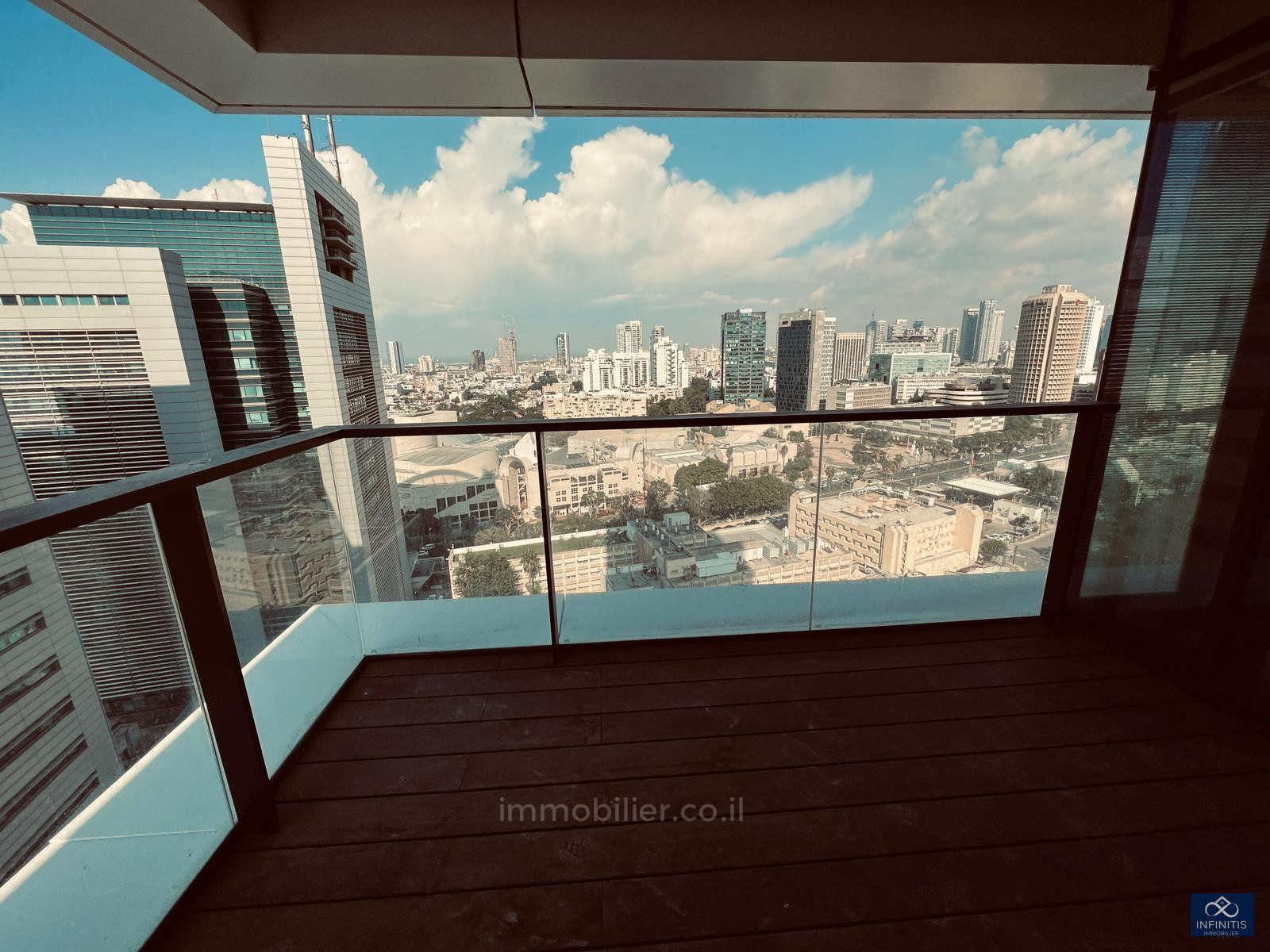 Apartamento 5 cômodos Tel Aviv Lev Tel-Aviv 527-IBL-59