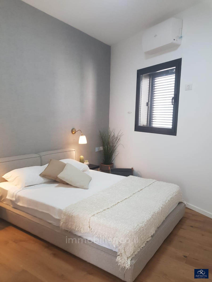 Apartamento 2 cômodos Tel Aviv Dizengof 527-IBL-69