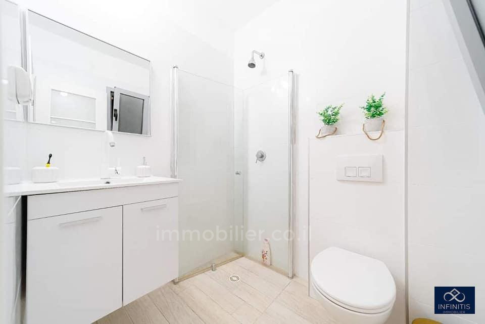 Apartamento 4 cômodos Ascalão Barnea 527-IBL-80