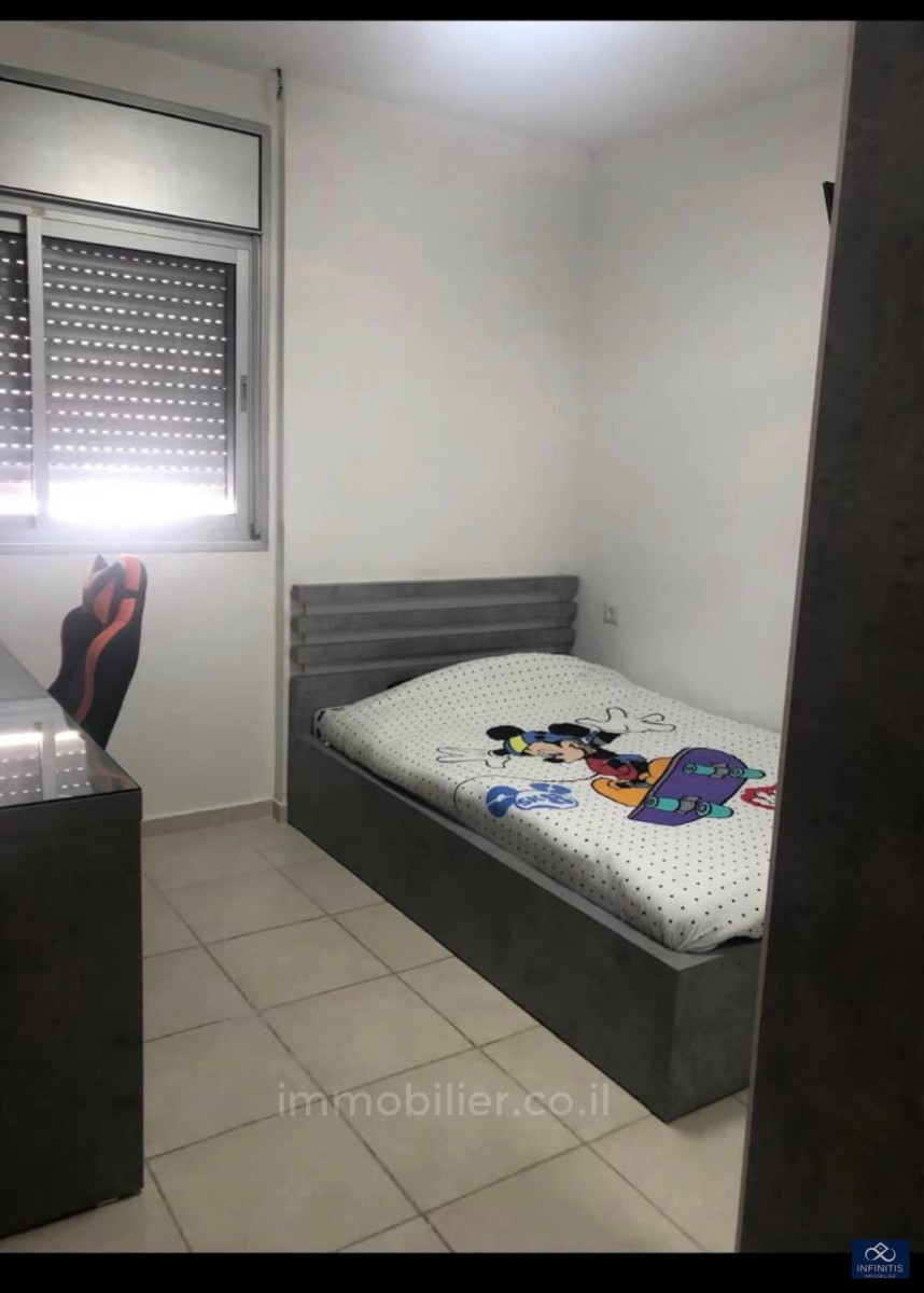 Apartamento 4 cômodos Ashdod Yud Bet 527-IBL-82