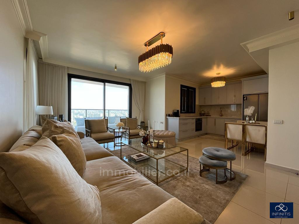 Cobertura 3 cômodos Bat yam Bat yam 527-IBL-90