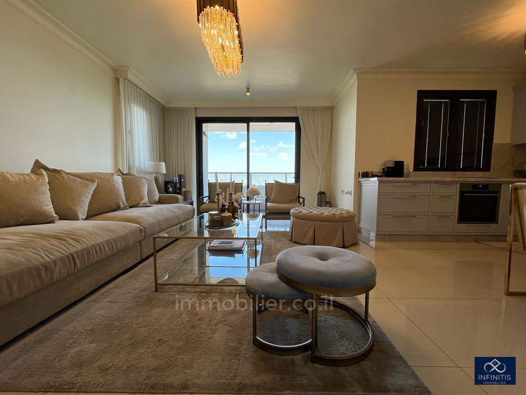 Cobertura 3 cômodos Bat yam Bat yam 527-IBL-90