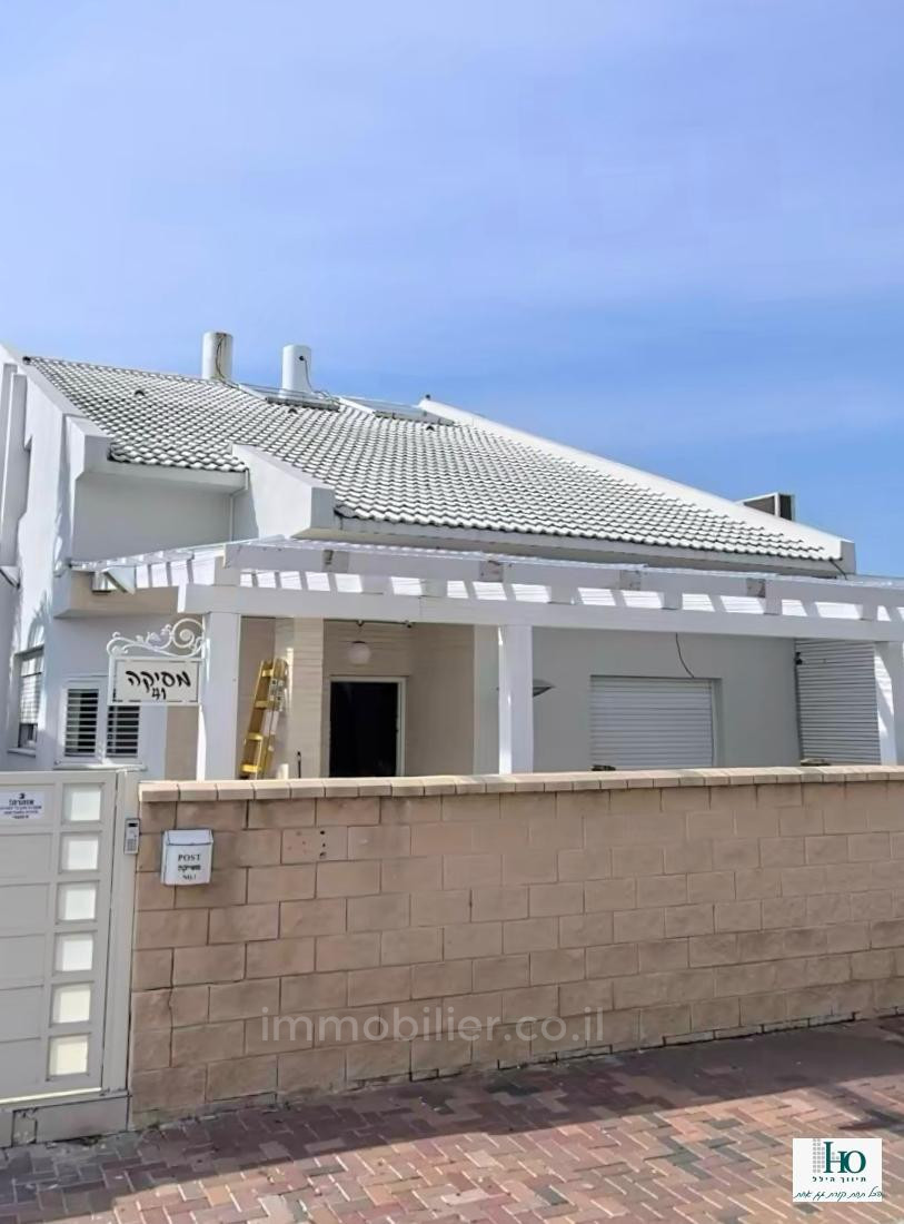 Casarão 6 cômodos Ascalão Neve Dkalim 529-IBL-19