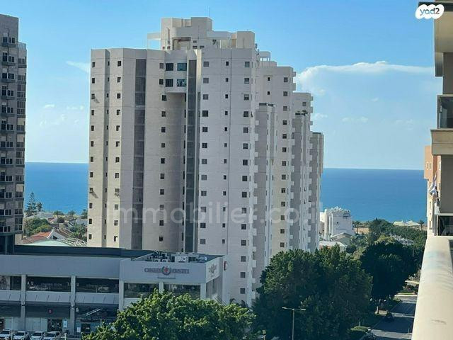 Apartamento 4 cômodos Ascalão Barnea 529-IBL-2