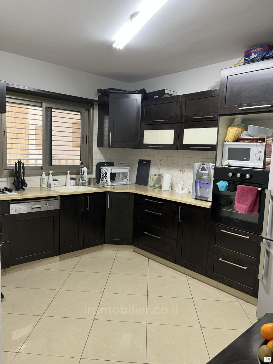 Apartamento 5 cômodos Ascalão Barnea 529-IBL-30