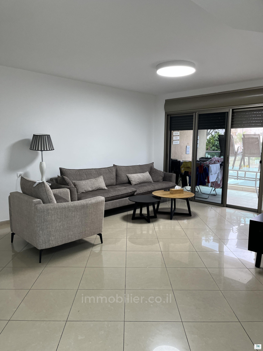 Apartamento 5 cômodos Ascalão Barnea 529-IBL-30