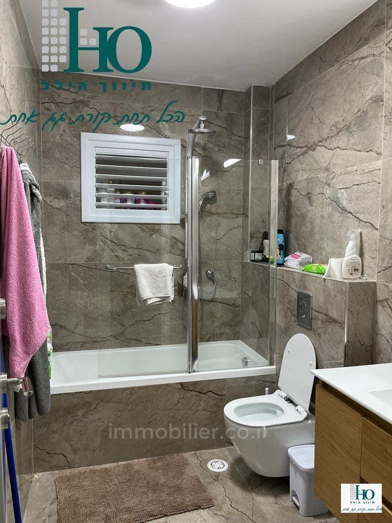 Apartamento 5 cômodos Ascalão Barnea 529-IBL-34