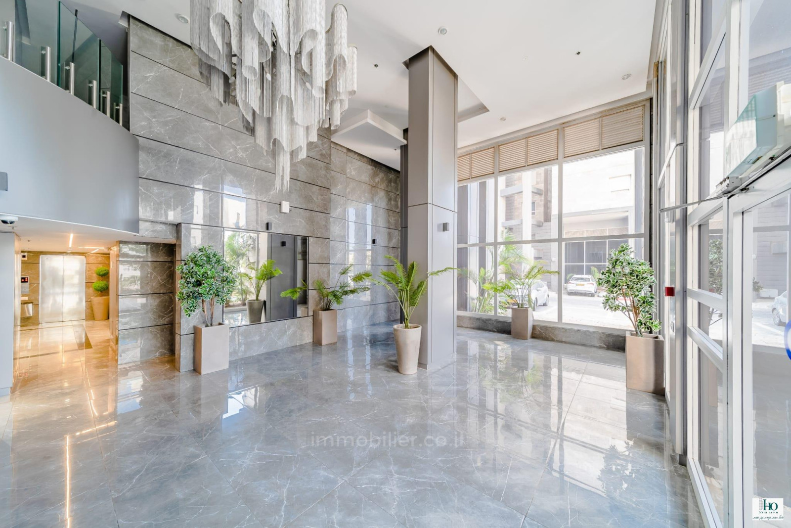 Apartamento 5 cômodos Ascalão Barnea 529-IBL-43