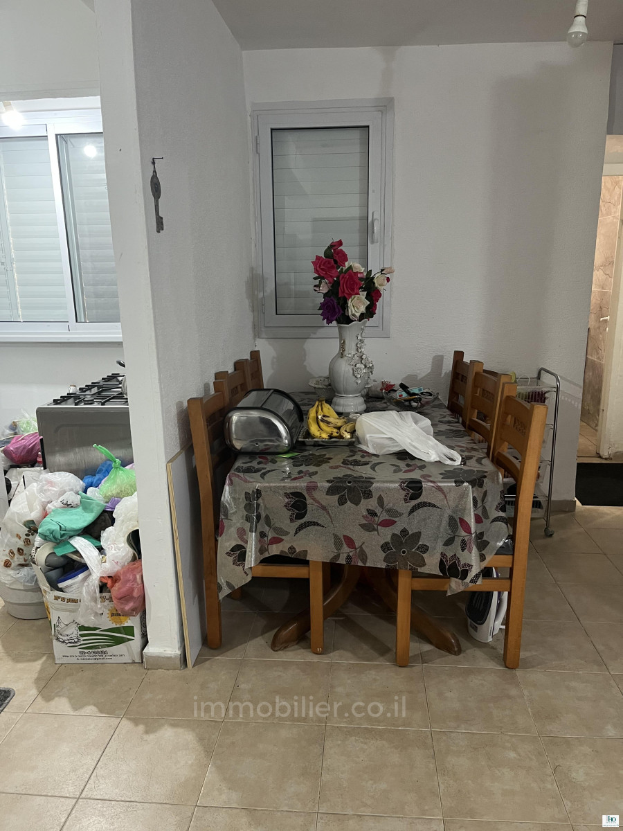 Apartamento 3.5 cômodos Ascalão Atikot 529-IBL-48
