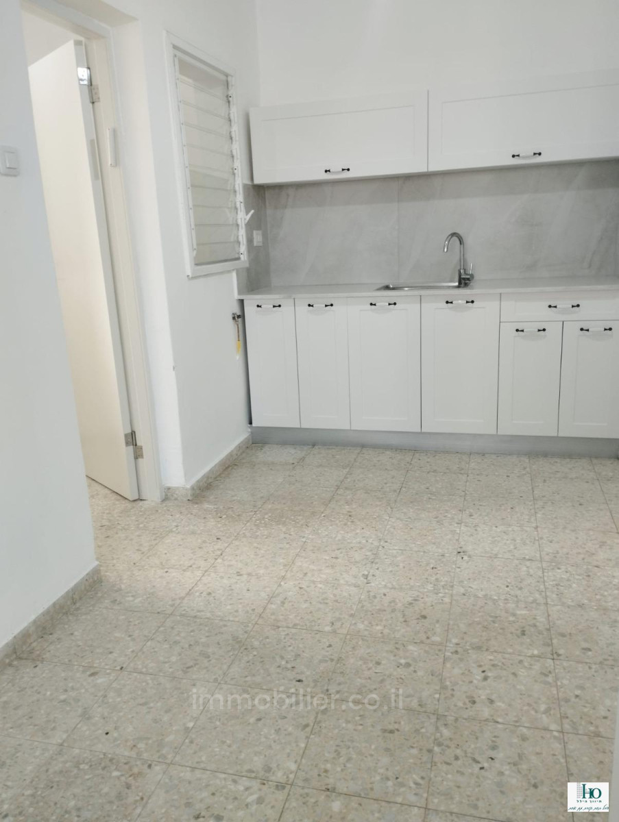 Apartamento 3 cômodos Ascalão Neot 529-IBL-54