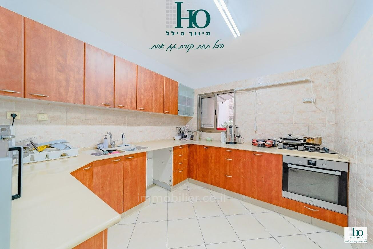 Duplex 4 cômodos Ascalão Afridar 529-IBL-69