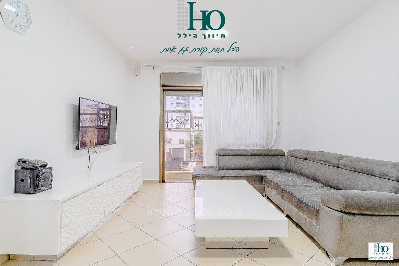 Duplex 4 cômodos Ascalão Afridar 529-IBL-69