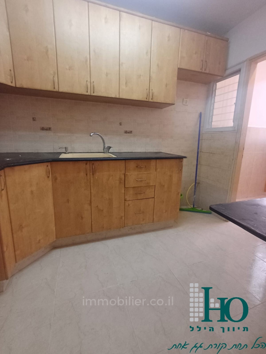 Apartamento 3 cômodos Ascalão Atikot 529-IBL-84